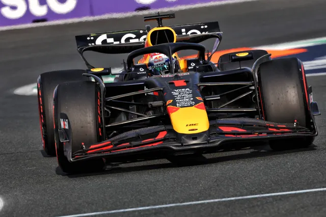 Horner verklaart boordradio's Verstappen in VT1: 'Set-up radicaal aangepakt'