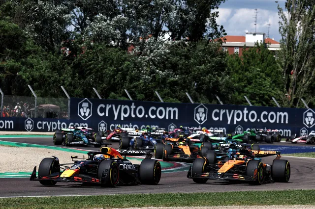 Épico Verstappen voa para a vitória em Imola à frente de um Norris sem respostas e Piastri