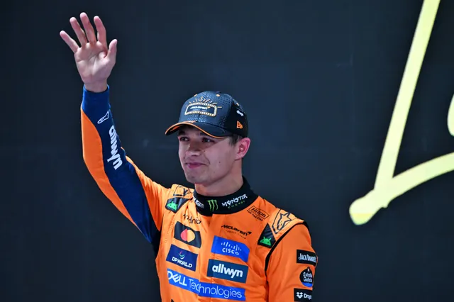 Norris en Ben Sulayem hebben een ongemakkelijk moment tijdens FIA-gala