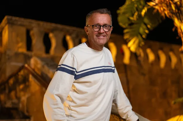 Jack Plooij steelt de show op Instagram met kerstgroet vol ‘ik’