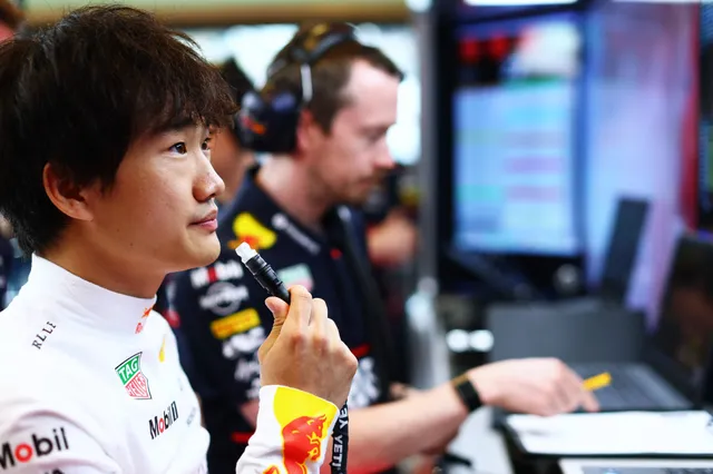 Tsunoda is totaal de weg kwijt naast tevreden Verstappen in Abu Dhabi