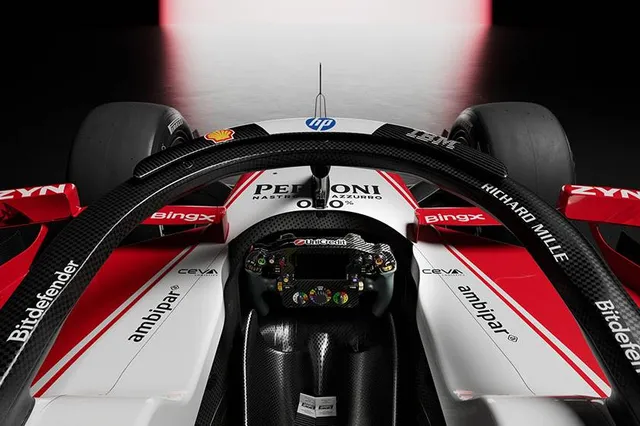 Al problemen bij Ferrari? 'Nieuwe auto Hamilton stilgezet tijdens shakedown'