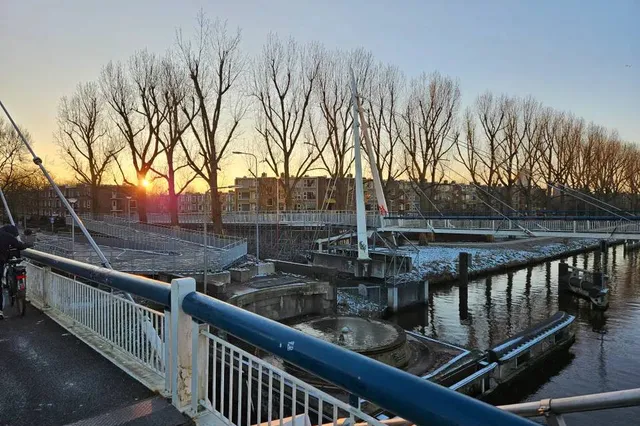 Geen tijdelijke fietsbrug tijdens bouw nieuwe Gerrit Krolbrug