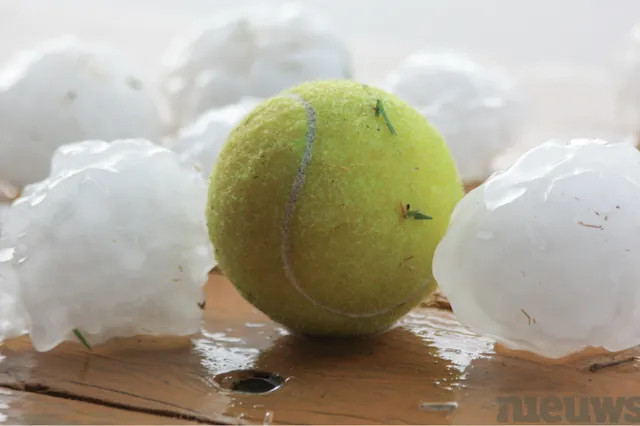 Hagelstenen zo groot als golfballen? Bescherm je auto met dekens!