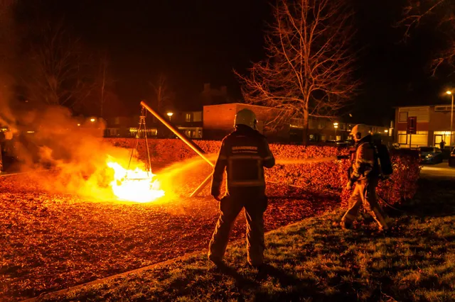 Schommel in brand op Brederolaan zorgt voor gevaarlijke situatie