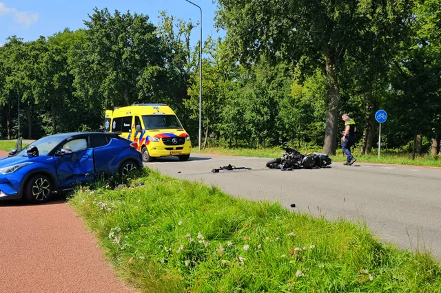 Ernstig ongeluk Zuiderzeestraatweg: motorrijder zwaargewond