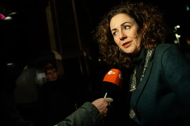 Amsterdamse gemeente moet 62.000 euro ophoesten voor privévervoer Femke Halsema