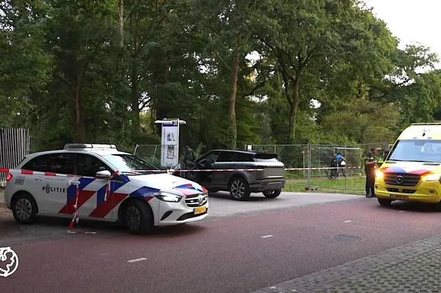 Man (69) midden op de dag in auto gesleurd en ontvoerd in Eindhoven