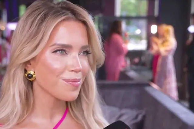 Sylvie Meis laat haar 13 jaar jongere vriend aan de wereld zien