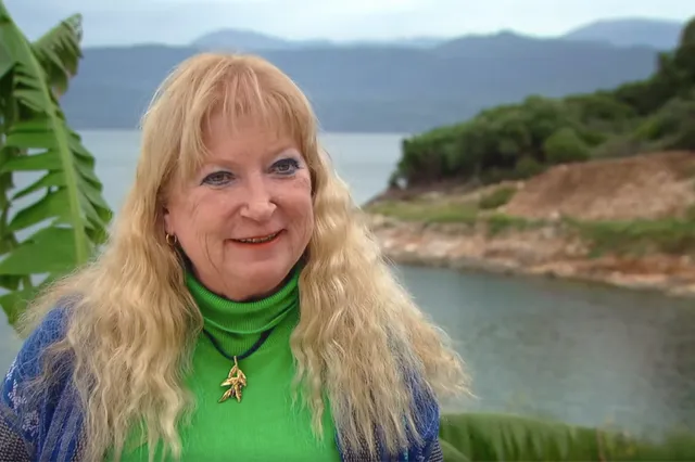 B&B Vol Liefde-Iris maakt pikante details over vriend openbaar: 'Behoorlijk wild!