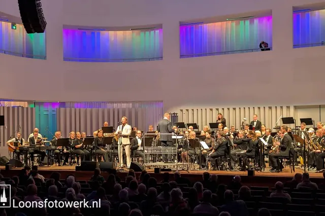 Nieuwjaarsconcert Sophia’s Vereeniging en Thomas Berge trekt trouw publiek