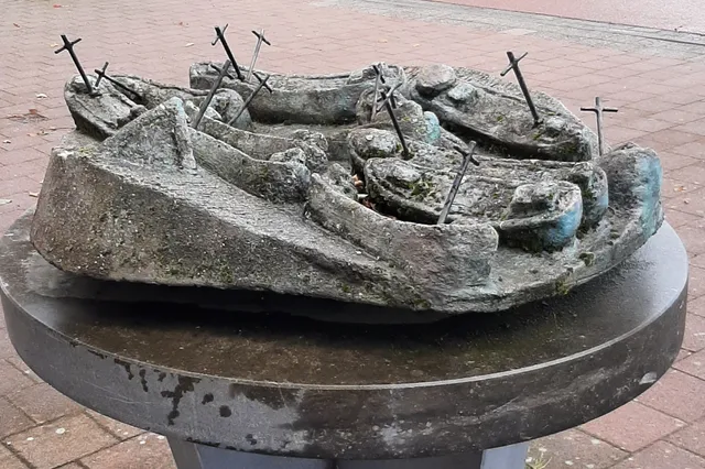 80 Jaar: Een herinnering aan het Schepenkerkhof in Maasbracht