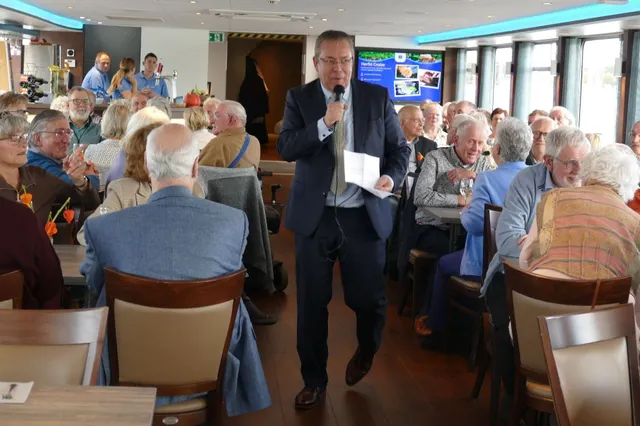 Een middag op een gouden huwelijksboot