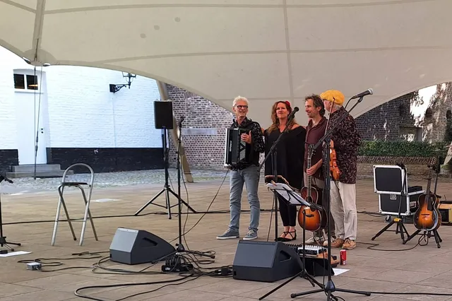 Qolorido speelt de sterren van de hemel