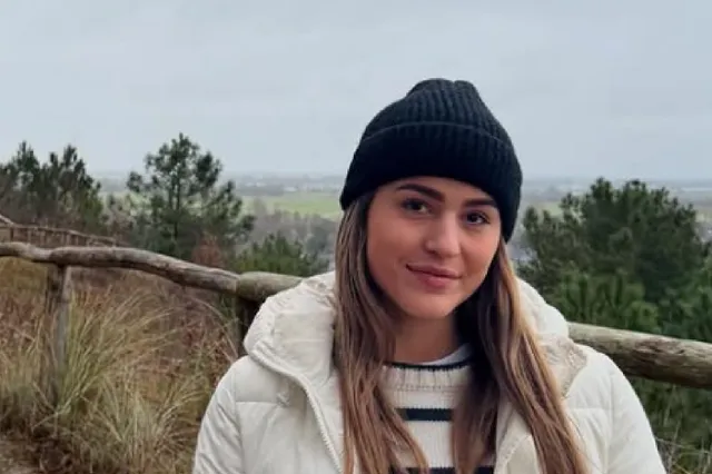 Robin Groot (24) viert verjaardag zonder schaatspakje en laat zich van meest heerlijke kant zien (foto's)