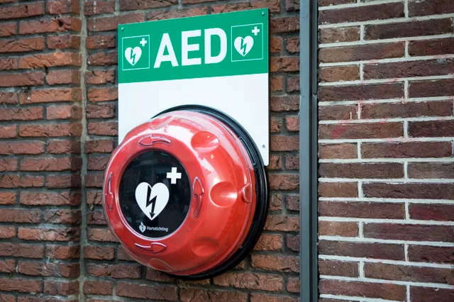 Crowdfunding voor plaatsen van een AED in de wijk Slingenberg-Merelstraat