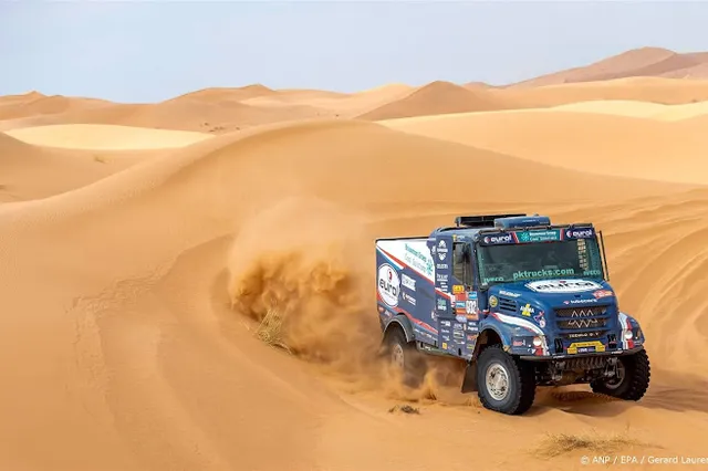 Trucker Van den Brink verliest tijd in strijd om plek twee Dakar