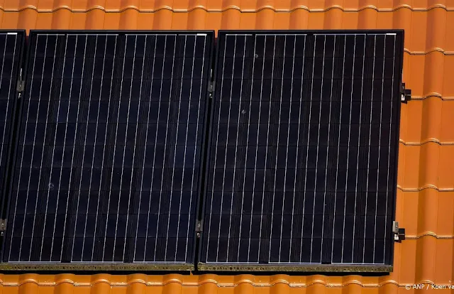 Onderzoeksbureau: veel minder nieuwe zonnepanelen geïnstalleerd
