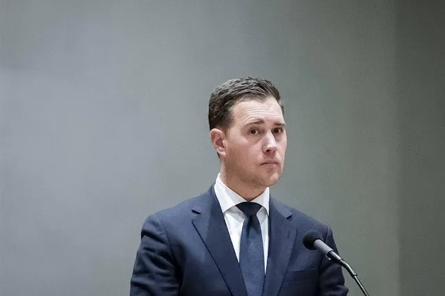 Minister hoeft schuld toeslagenouder niet te betalen