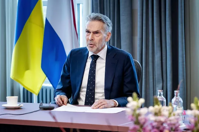 Schoof spreekt steun uit voor Oekraïne op top in Kyiv