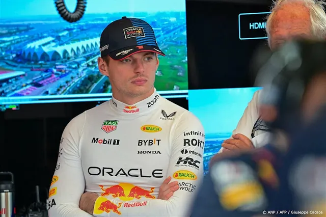 Verstappen rijdt eerste rondjes in nieuwe RB21