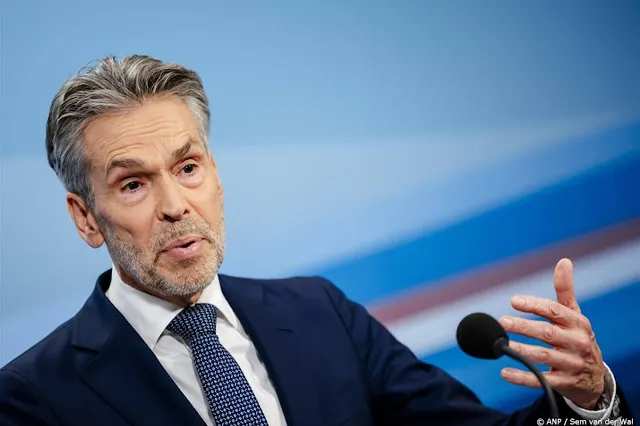 Premier Schoof dit weekend naar Londen voor Oekraïne-overleg