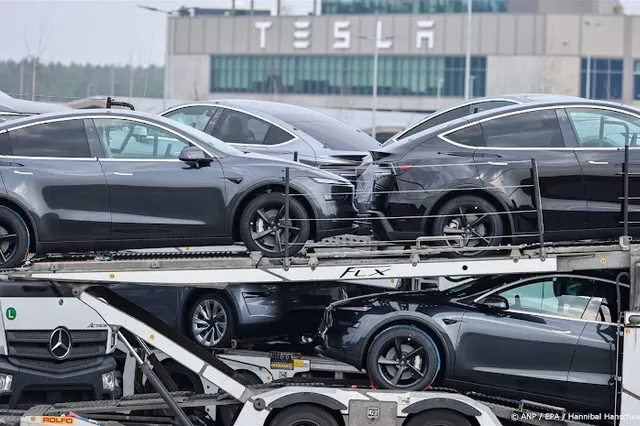 Tesla spoort Canadezen aan: koop auto geprijsd voor heffing