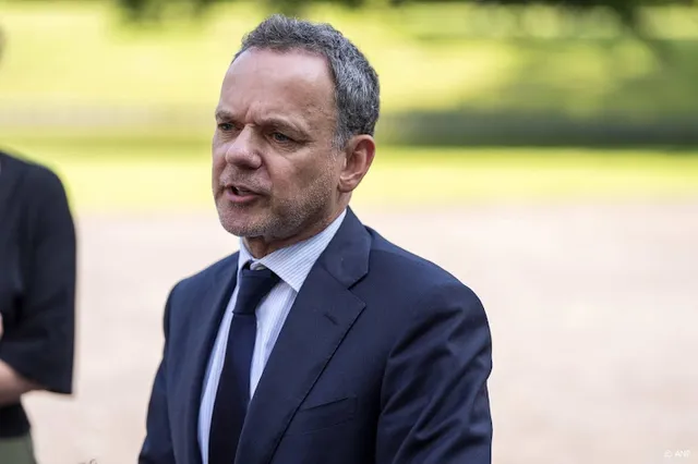 Veldkamp: gevolgen explosie bij ambassade Tel Aviv beperkt