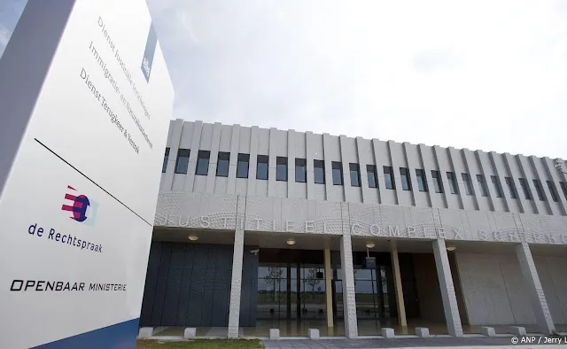 OM: onbekend hoelang medewerkers van internet verstoken blijven