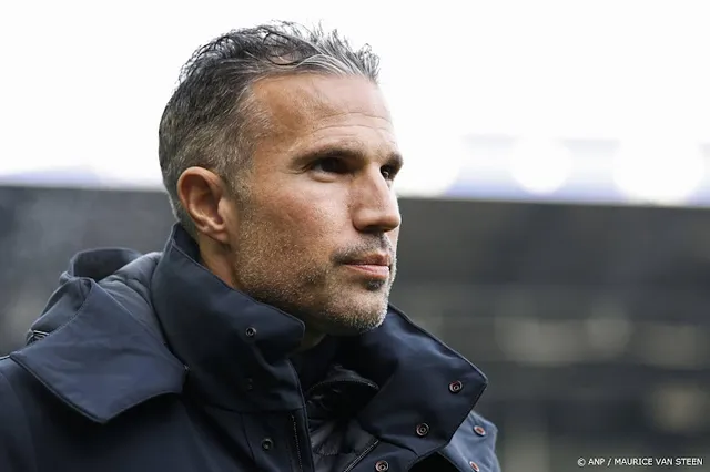 Van Persie baalt van late gelijkmaker van Heerenveen
