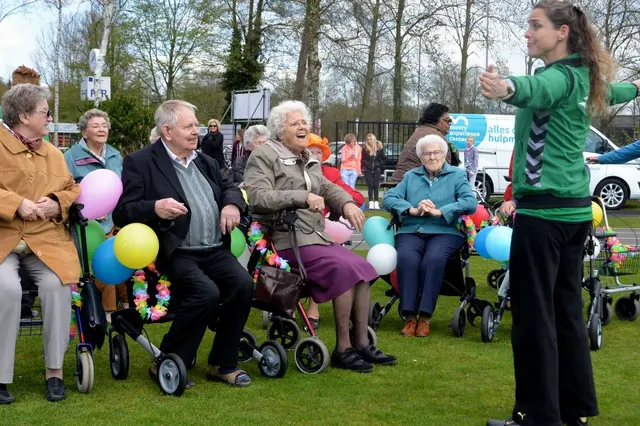 Rollatorloop tijdens Doet & Ontmoetdag Image