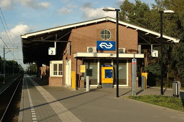 Rokers kunnen nog een maand hun sigaret of sigaar opsteken op het station