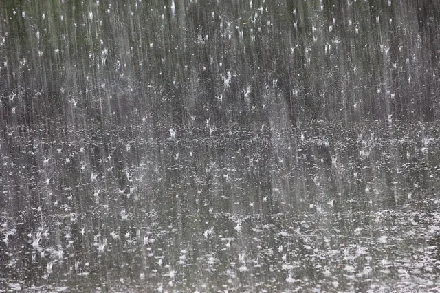 Weer een kletsnatte maand, gemiddelde temperatuur normaal