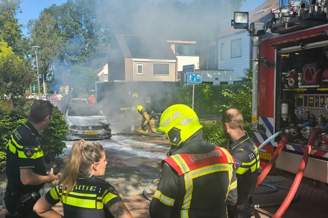 Autobrand in Nunspeet zorgt voor flink wat schade
