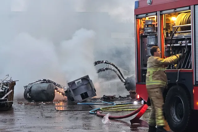Brand bij oud ijzerbedrijf in Nunspeet snel geblust