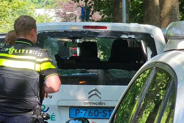 Meisje ernstig gewond na val door achterruit van taxi in Nunspeet