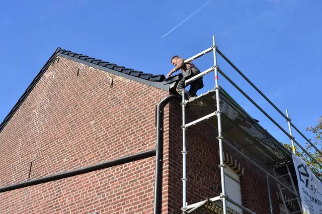 Nieuwe Oplichtingspraktijken: Dakdekkersbedrijf Dupeert Inwoners van Zuid-Nederland