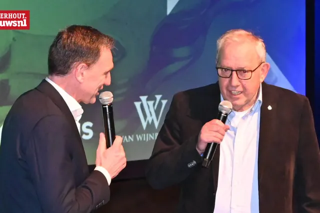 Theo Hanegraaf benoemd tot Ere-voorzitter tijdens ploegenpresentatie