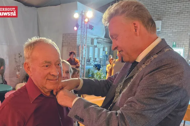 Gouden gemeentespeld voor Henk van Ginneken