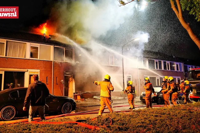 Politie onderzoekt woningbrand Langenhof