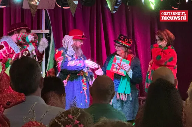 Joep en Annette presenteren carnavalsboek 'Welkom in Kaaiendonk'