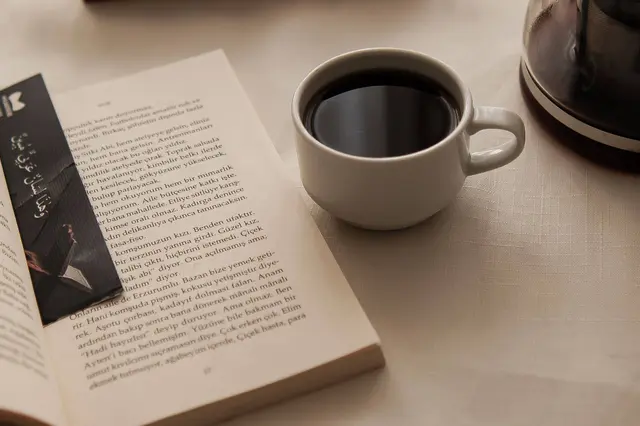 Koffie en Boek Elst Image
