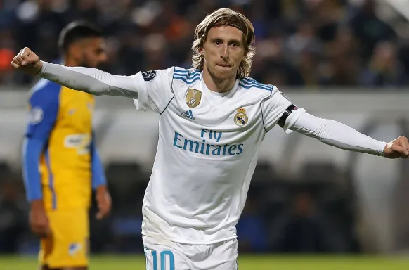 Media: Modric vertrekt bij Real Madrid na afloop seizoen