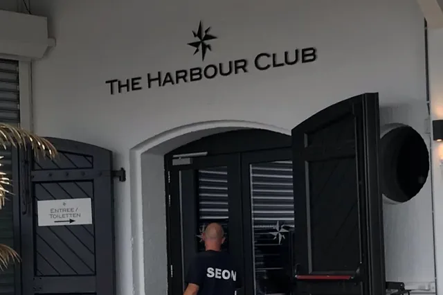 16-jarige Amsterdammer hoort uitspraak over ontploffingen bij Harbour Club en Café In The City met gemengde gevoelens aan