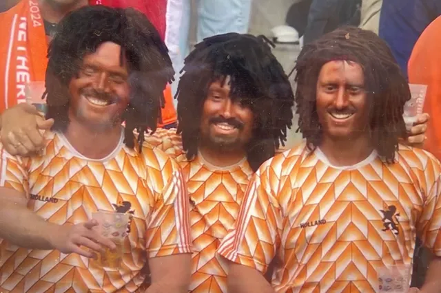 Oranje-supporter stopt Ruud Gullit act in blackface na veel kritiek: “Die ophef zette me aan het denken”