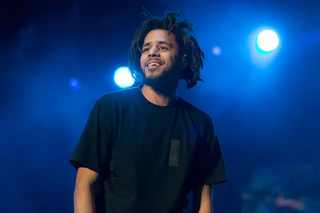 J. Cole refereert naar moordpoging op Donald Trump in nieuwe track cLOUDs