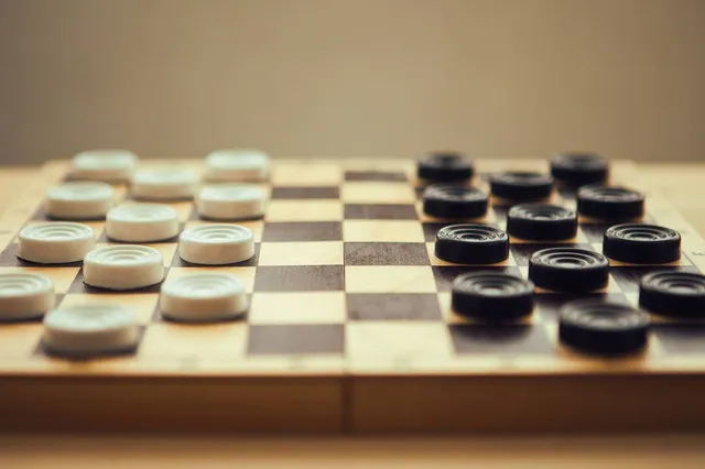 Spanning en strategie bij PuttenOpen Damtoernooi: Uniek NK-A voor opkomende dammers