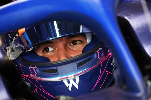 Albon's Williams In Problems As He Stops On Track During First Testing Session