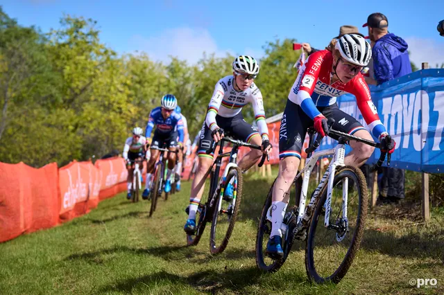 Puck Pieterse holt sich in einem spannenden Finale den Sieg beim Hulst World Cup vor Ceylin del Carmen Alvarado; Judith Krahl auf 31