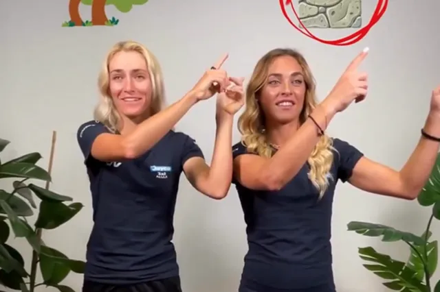 VIDEO: Team Jayco AlUla-Stars Urška Žigart & Letizia Paternoster spielen 'Dies oder das?